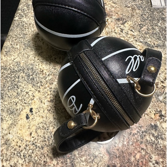 Basketball Handbag - Picture 2 of 3